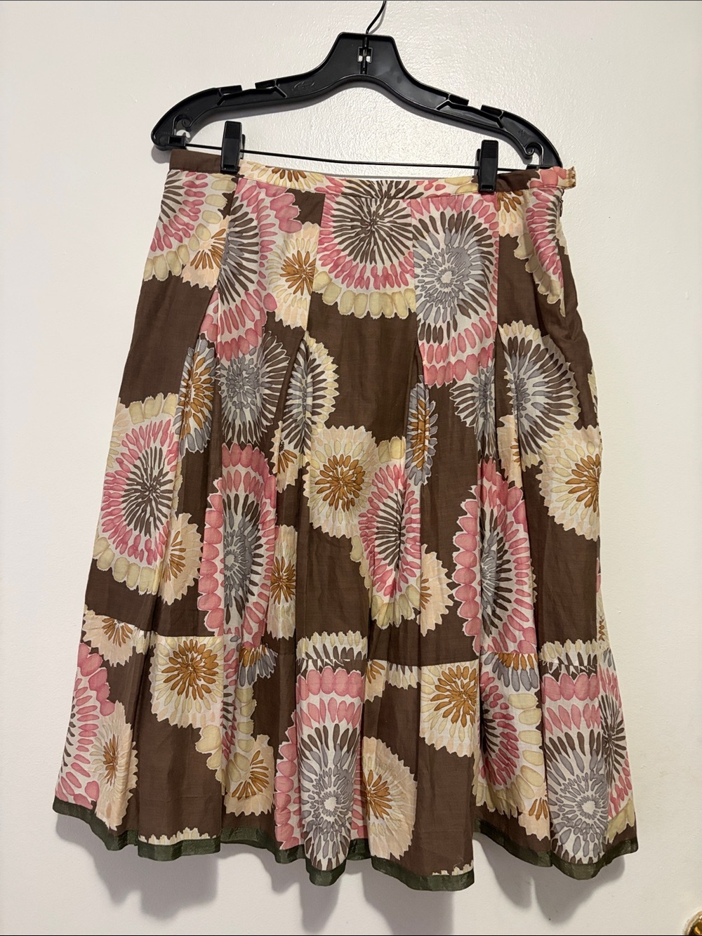BCBGMaxAzria Brown Floral A-Line Skirt with Pink and Cream Accents